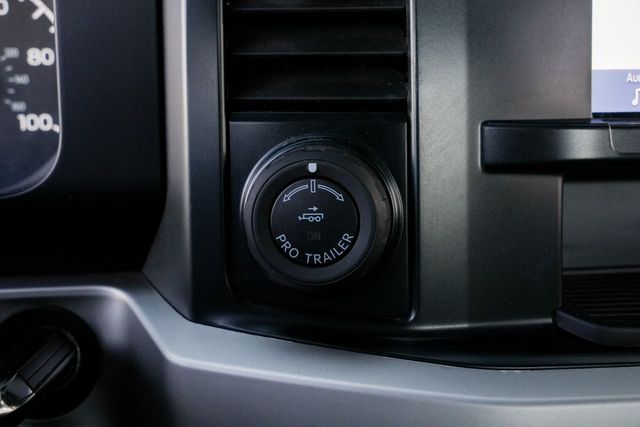 2023 Ford F-350 Super Duty XL CREW CAB LONG BED DRW RWD / 1-OWNER | Austin, TX | Rocky Mountain Truck Stop Austin