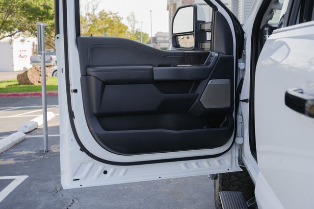 2023 Ford F-350 Super Duty Lariat ULTIMATE FX4 DRW / 1-OWNER CLEAN CARFAX | Austin, TX | Rocky Mountain Truck Stop Austin 2023 Ford F-350 Super Duty Lariat ULTIMATE FX4 DRW / 1-OWNER CLEAN CARFAX | Austin, TX | Rocky Mountain Truck Stop Austin