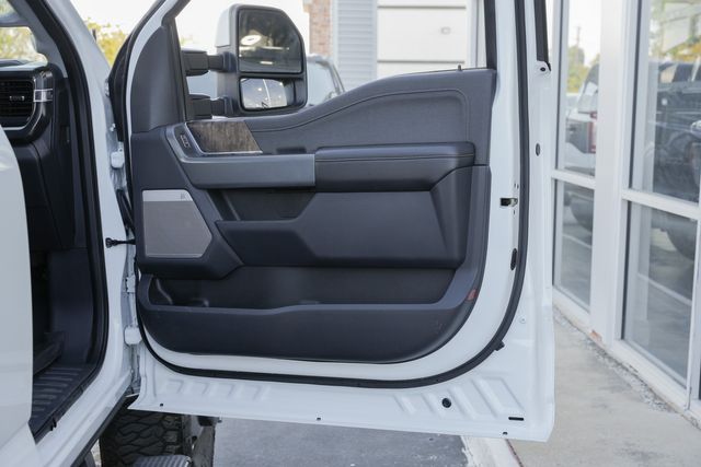 2023 Ford F-350 Super Duty Lariat ULTIMATE FX4 DRW / 1-OWNER CLEAN CARFAX | Austin, TX | Rocky Mountain Truck Stop Austin