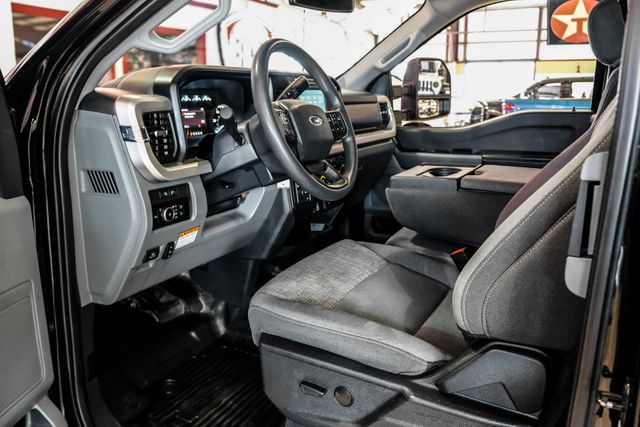 2023 Ford F-450 Super Duty XLT