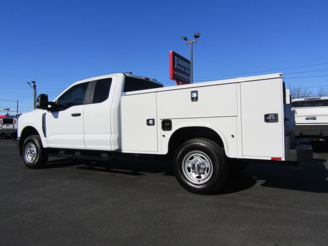 2023 Ford F250 Extended Cab 4x4 with New 8' Knapheide Utility Bed