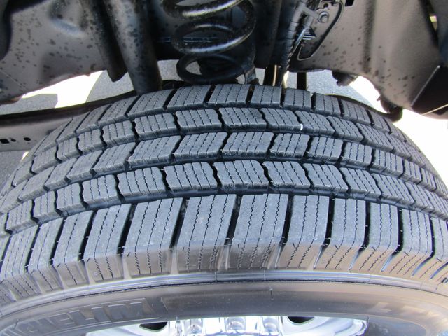 2023 Ford F250 Extended Cab 4x4 with New 8' Knapheide Utility Bed