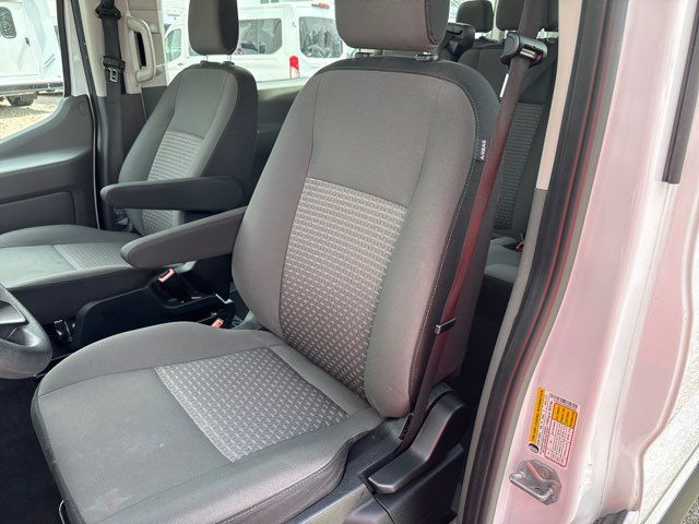 2023 Ford Transit 350 XLT