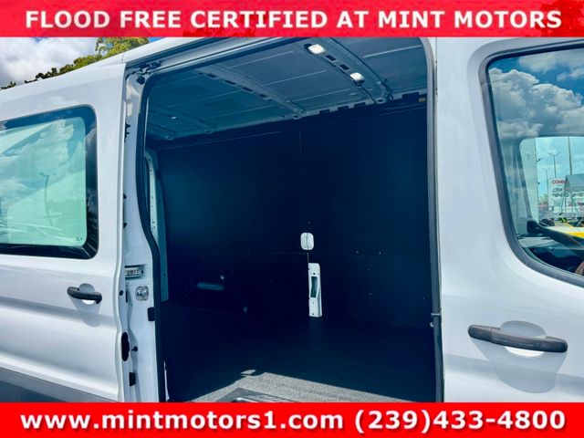 2023 Ford Transit 250 - Medium Roof