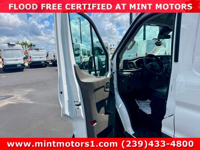2023 Ford Transit 250 - Medium Roof