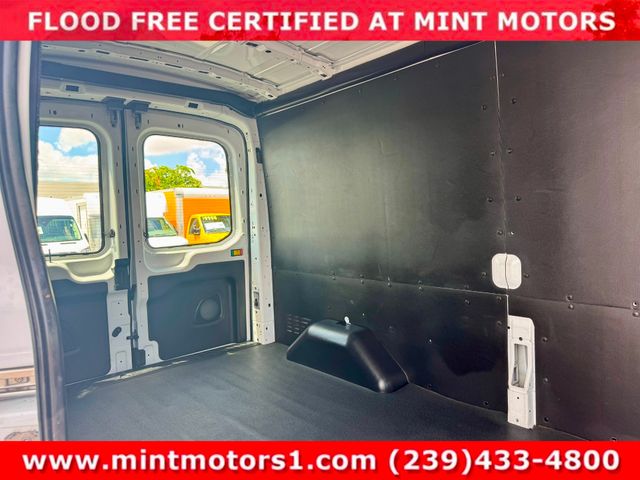 2023 Ford Transit 250 - Medium Roof