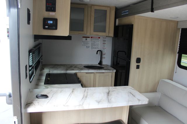 2023 Forest River Salem Titainum Series Toy Hauler 290RTXX 36' | Granite City, Illinois | MasterCars Company Inc. 2023 Forest River Salem Titainum Series Toy Hauler 290RTXX 36' | Granite City, Illinois | MasterCars Company Inc.