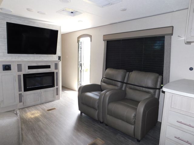 2023 Forest River Sky Series Aurora 31KDS