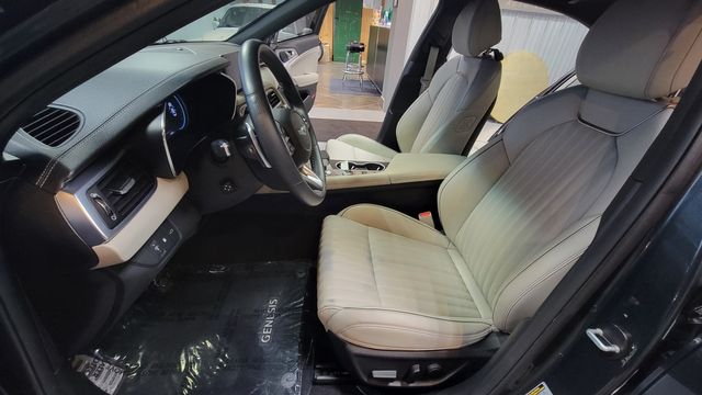2023 Genesis G70 2.0T AWD Prestige