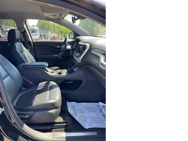 2023 GMC Acadia SLT 2023 GMC Acadia SLT