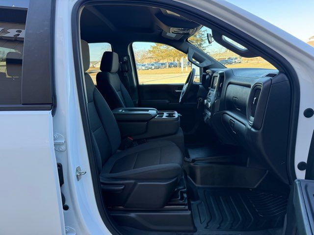 2023 GMC Sierra 2500HD Pro | Gifford, IL | Trav's Automotive 2023 GMC Sierra 2500HD Pro | Gifford, IL | Trav's Automotive