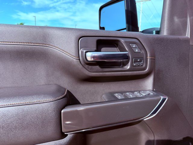 2023 GMC Sierra 2500HD AT4 | Gifford, IL | Trav's Automotive 2023 GMC Sierra 2500HD AT4 | Gifford, IL | Trav's Automotive