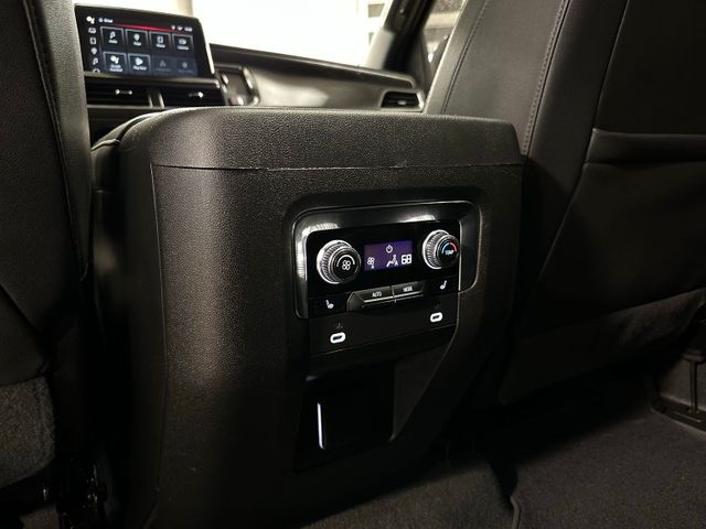 2023 GMC Yukon AT4 Dual-Pane Panoramic Roof | Irving, Texas | Hopper Motorplex 2023 GMC Yukon AT4 Dual-Pane Panoramic Roof | Irving, Texas | Hopper Motorplex