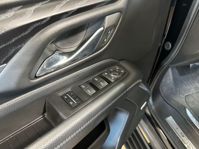 2023 GMC Yukon Denali Denali Reserve Package Media Package | Irving, Texas | Hopper Motorplex 2023 GMC Yukon Denali Denali Reserve Package Media Package | Irving, Texas | Hopper Motorplex