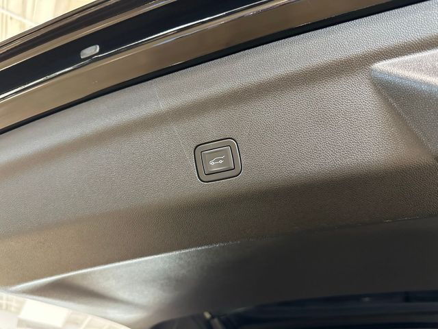 2023 GMC Yukon Denali Denali Reserve Package Media Package | Irving, Texas | Hopper Motorplex