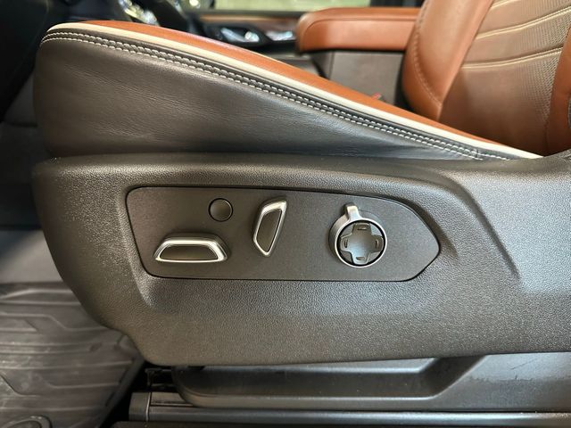 2023 GMC Yukon Denali Ultimate 4WD Rear Media Power Sunroof | Irving, Texas | Hopper Motorplex 2023 GMC Yukon Denali Ultimate 4WD Rear Media Power Sunroof | Irving, Texas | Hopper Motorplex