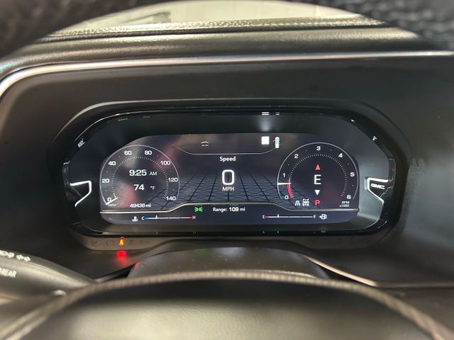 2023 GMC Yukon Denali Ultimate 4WD Rear Media Power Sunroof | Irving, Texas | Hopper Motorplex