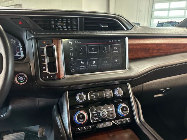2023 GMC Yukon Denali Ultimate 4WD Rear Media Power Sunroof | Irving, Texas | Hopper Motorplex 2023 GMC Yukon Denali Ultimate 4WD Rear Media Power Sunroof | Irving, Texas | Hopper Motorplex