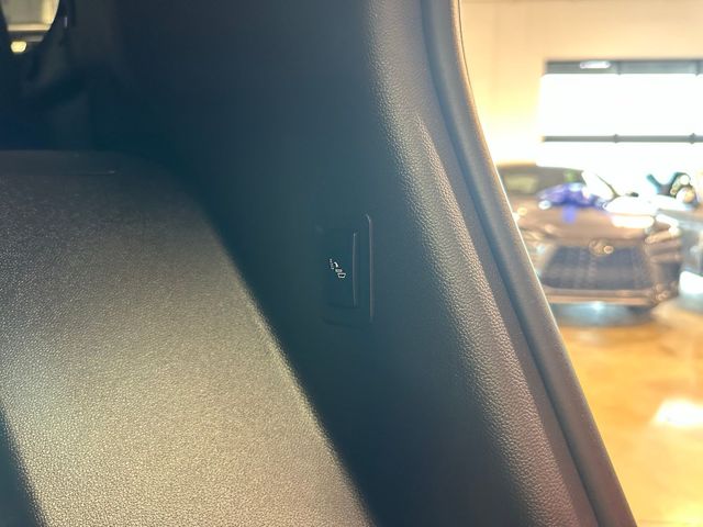 2023 GMC Yukon Denali Ultimate 4WD Rear Media Power Sunroof | Irving, Texas | Hopper Motorplex