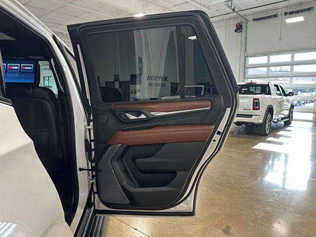 2023 GMC Yukon Denali Ultimate 4WD Rear Media Power Sunroof | Irving, Texas | Hopper Motorplex
