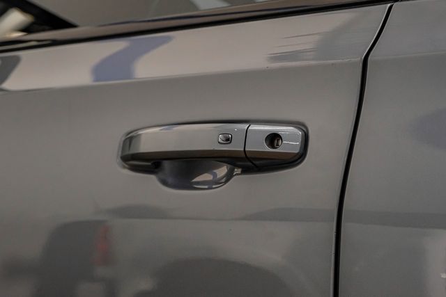 2023 GMC Yukon XL AT4 Premium 4WD 6.2L V8 LIFTED 35" A/T Rear TVs | Dallas, TX | East Dallas Diesel 2023 GMC Yukon XL AT4 Premium 4WD 6.2L V8 LIFTED 35" A/T Rear TVs | Dallas, TX | East Dallas Diesel