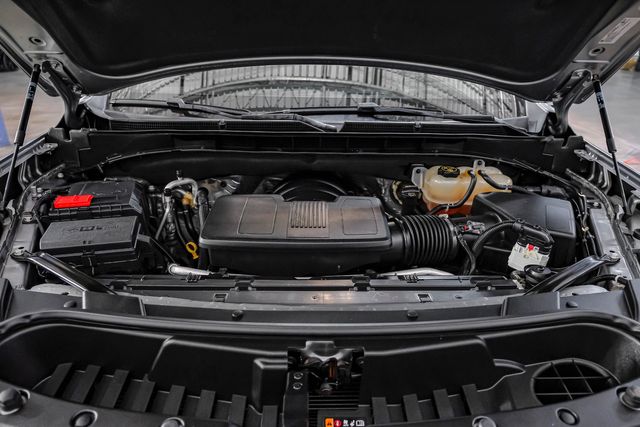 2023 GMC Yukon XL AT4 Premium 4WD 6.2L V8 LIFTED 35" A/T Rear TVs | Dallas, TX | East Dallas Diesel