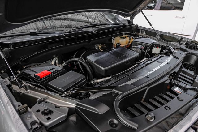 2023 GMC Yukon XL AT4 Premium 4WD 6.2L V8 LIFTED 35" A/T Rear TVs | Dallas, TX | East Dallas Diesel