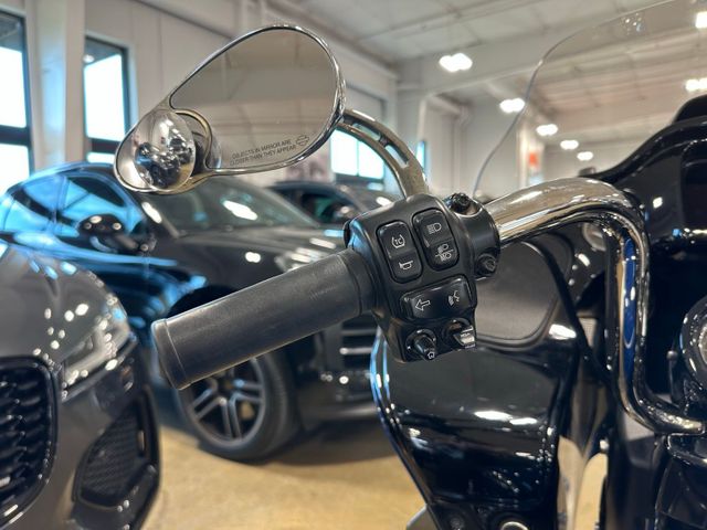 2023 Harley-Davidson Road Glide 3 Trike V-Twin | Irving, Texas | Hopper Motorplex 2023 Harley-Davidson Road Glide 3 Trike V-Twin | Irving, Texas | Hopper Motorplex