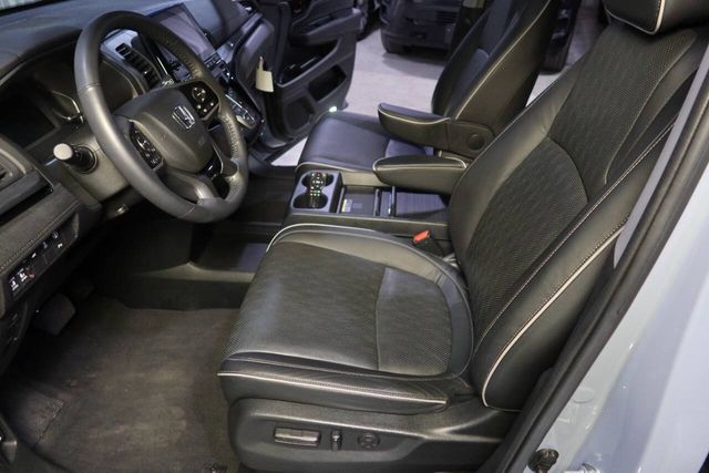 2023 Honda Odyssey Elite 4dr Mini Van