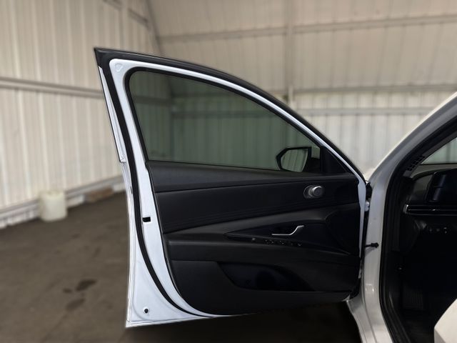 2023 Hyundai ELANTRA BLUE