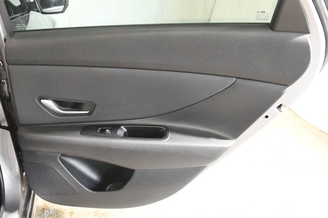 2023 Hyundai ELANTRA Hybrid Limited | Branford, CT | Sound Auto Wholesalers 2023 Hyundai ELANTRA Hybrid Limited | Branford, CT | Sound Auto Wholesalers