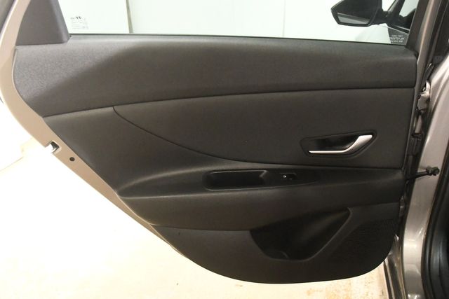 2023 Hyundai ELANTRA Hybrid Limited | Branford, CT | Sound Auto Wholesalers 2023 Hyundai ELANTRA Hybrid Limited | Branford, CT | Sound Auto Wholesalers