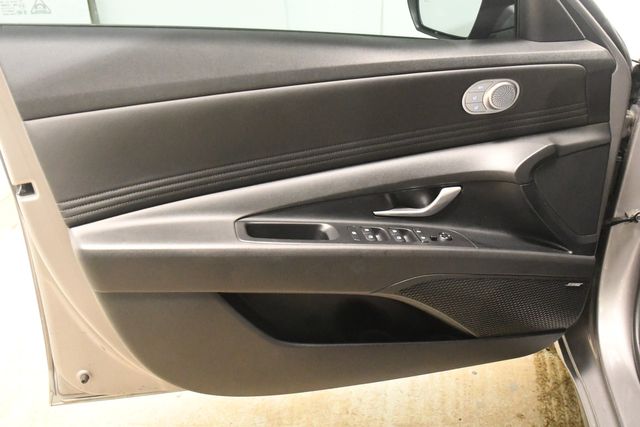 2023 Hyundai ELANTRA Hybrid Limited | Branford, CT | Sound Auto Wholesalers