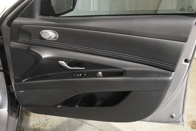 2023 Hyundai ELANTRA Hybrid Limited | Branford, CT | Sound Auto Wholesalers 2023 Hyundai ELANTRA Hybrid Limited | Branford, CT | Sound Auto Wholesalers