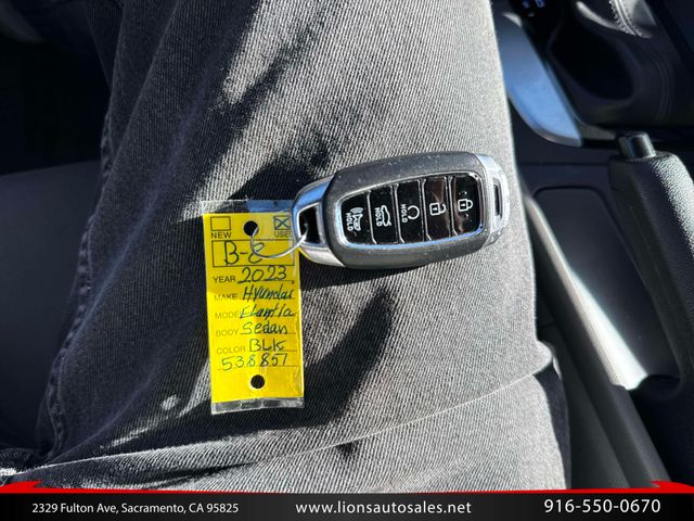 2023 Hyundai ELANTRA SEL