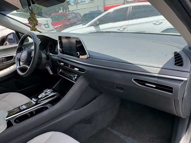 2023 Hyundai SONATA SE