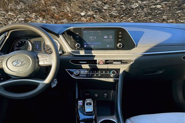 2023 Hyundai Sonata SE