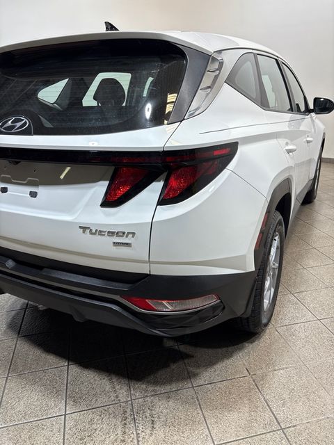 2023 Hyundai TUCSON SE