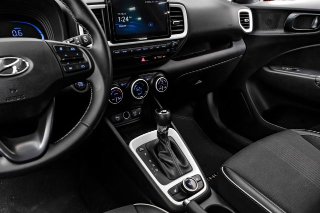 2023 Hyundai Venue Limited OneOwner PerfectCarfax | Dallas, TX | Stevens Motor Company LLC