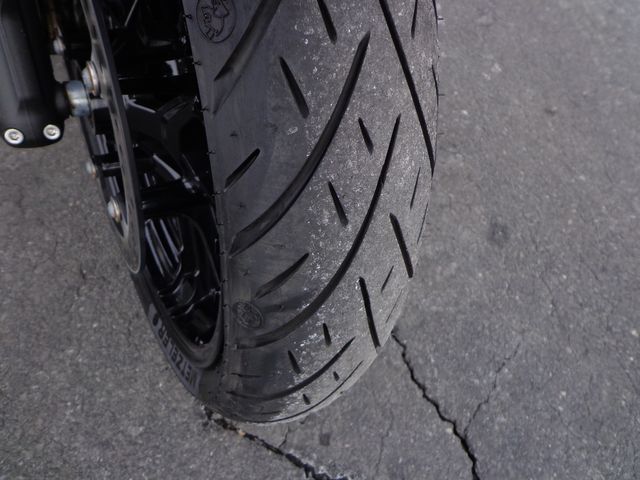 2023 INDIAN CHALLENGER SMOKE