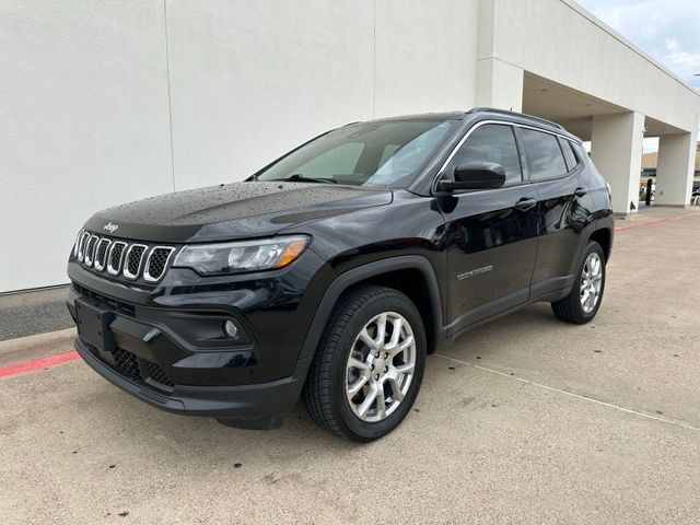 2023 Jeep Compass Latitude Lux