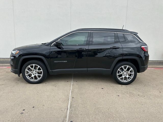 2023 Jeep Compass Latitude Lux