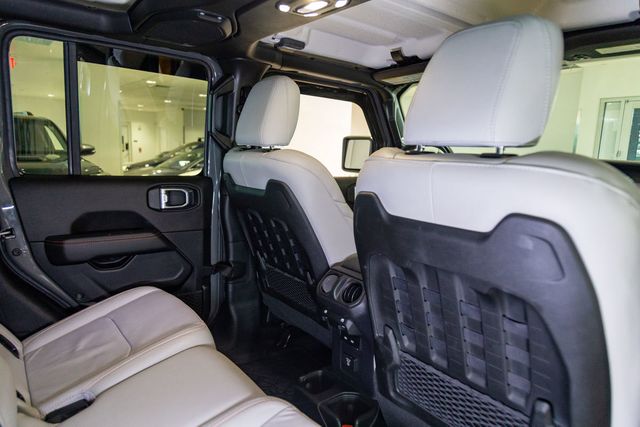 2023 Jeep Gladiator 4WD Mojave Uconnect Navigation 8.4" Disp Leather Trimmed Bucket Seats