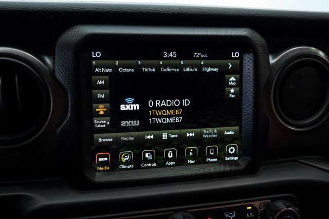 2023 Jeep Gladiator Sport S 4X4 LIFTED, BUMPER, WINCH ,LED'S, LTH,41K | Carrollton, TX | Texas Vehicle Exchange