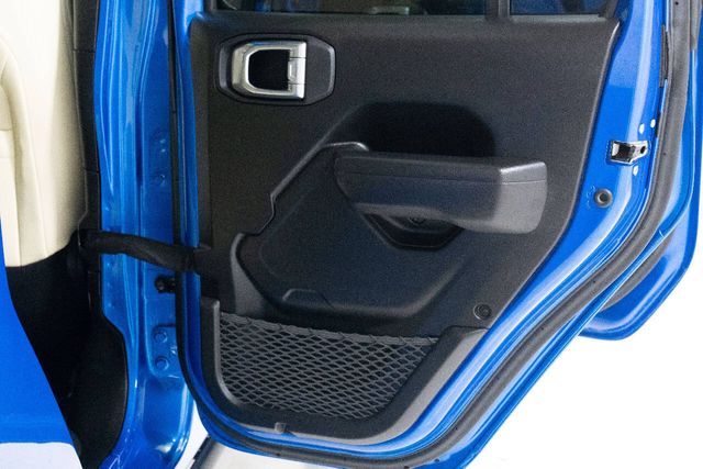 2023 Jeep Gladiator Sport S 4x4 4dr Crew Cab 5.0 ft. SB | Houston, TX | Houston Auto Credit 2023 Jeep Gladiator Sport S 4x4 4dr Crew Cab 5.0 ft. SB | Houston, TX | Houston Auto Credit