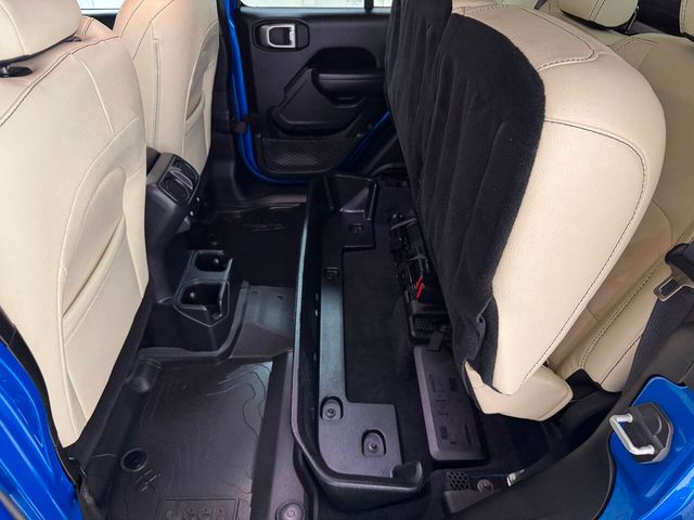 2023 Jeep Gladiator Sport S 4x4 4dr Crew Cab 5.0 ft. SB | Houston, TX | Houston Auto Credit 2023 Jeep Gladiator Sport S 4x4 4dr Crew Cab 5.0 ft. SB | Houston, TX | Houston Auto Credit