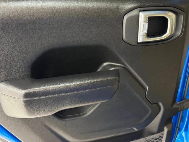 2023 Jeep Gladiator Sport S 4x4 4dr Crew Cab 5.0 ft. SB | Houston, TX | Houston Auto Credit 2023 Jeep Gladiator Sport S 4x4 4dr Crew Cab 5.0 ft. SB | Houston, TX | Houston Auto Credit