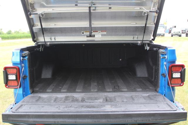 2023 Jeep Gladiator Rubicon Manual | Roscoe, IL | Autoland Outlets 2023 Jeep Gladiator Rubicon Manual | Roscoe, IL | Autoland Outlets