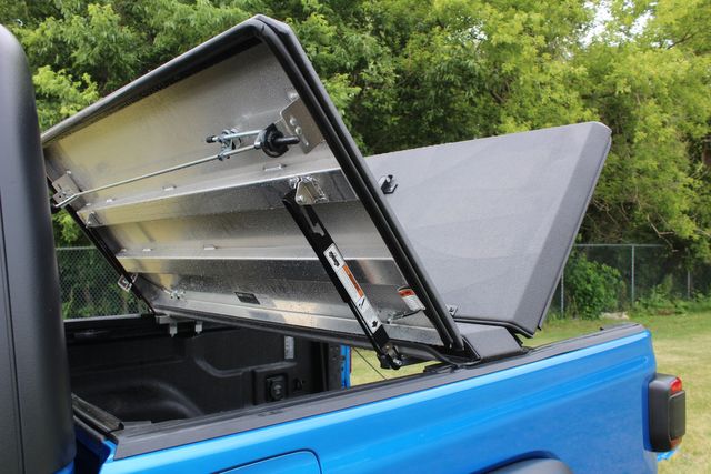 2023 Jeep Gladiator Rubicon Manual | Roscoe, IL | Autoland Outlets 2023 Jeep Gladiator Rubicon Manual | Roscoe, IL | Autoland Outlets