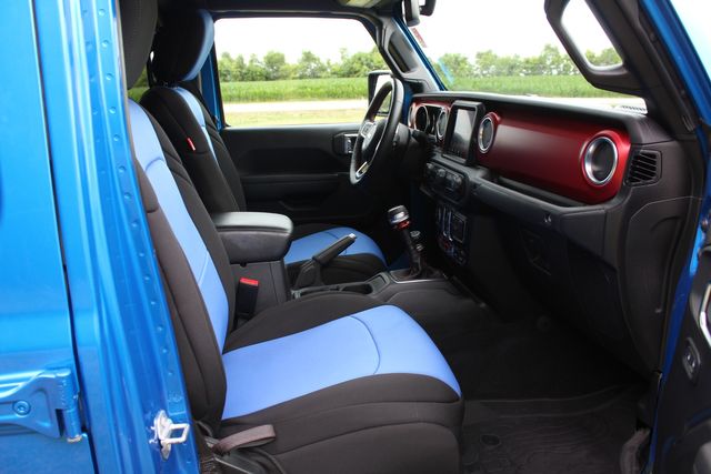 2023 Jeep Gladiator Rubicon Manual | Roscoe, IL | Autoland Outlets 2023 Jeep Gladiator Rubicon Manual | Roscoe, IL | Autoland Outlets